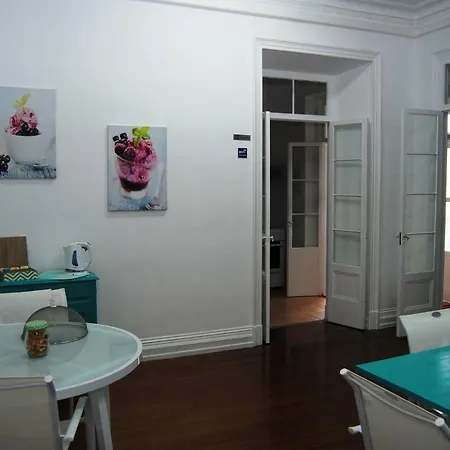 1Ofushostel B&B Hostal Ponta Delgada