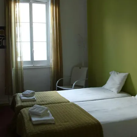 1Ofushostel B&B Hostal Ponta Delgada
